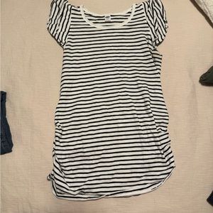 Old navy ruffle sleeve tee